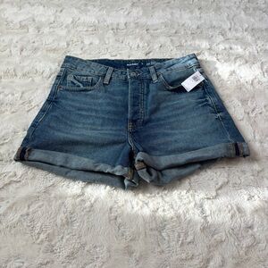 NWT Old Navy Women's Size 6 High Rise Button Fly O.G. Straight Cuffed Shorts